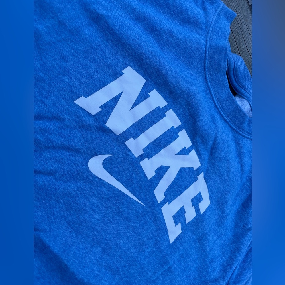 Blue Nike crewneck - Picture 2 of 3